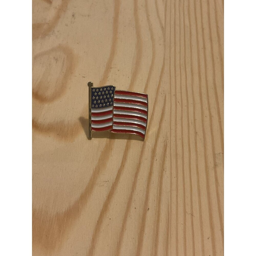 American Flag Enamel Lapel Pin With Butterfly Clutch